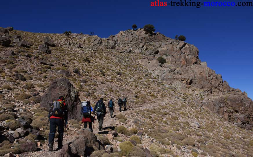 trekking-toubkal-summit-morocco